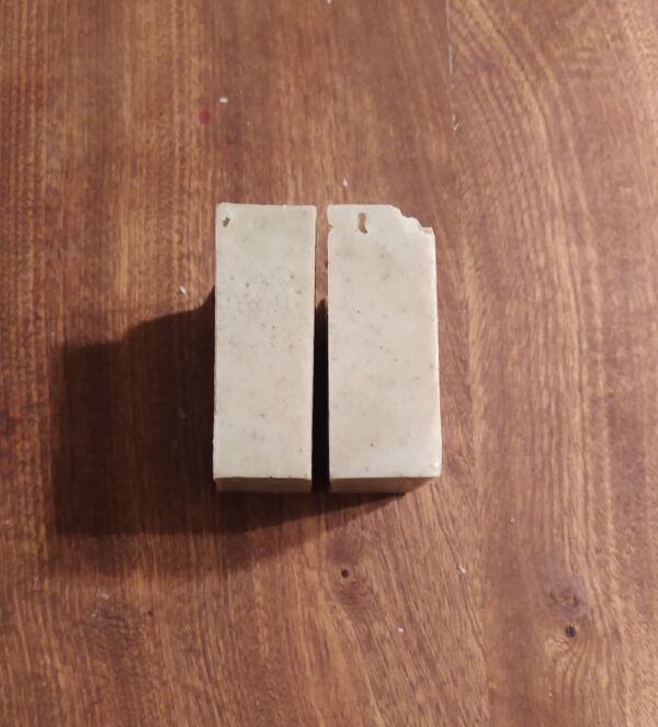 bare & bentonite: pure detox bar”| 100g - Image 2
